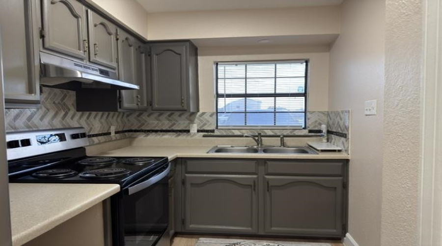1300 Hillside Rd, LAREDO, Texas 78041, 2 Bedrooms Bedrooms, 4 Rooms Rooms,1 BathroomBathrooms,Residential,For Rent,1300 Hillside Rd,20264471