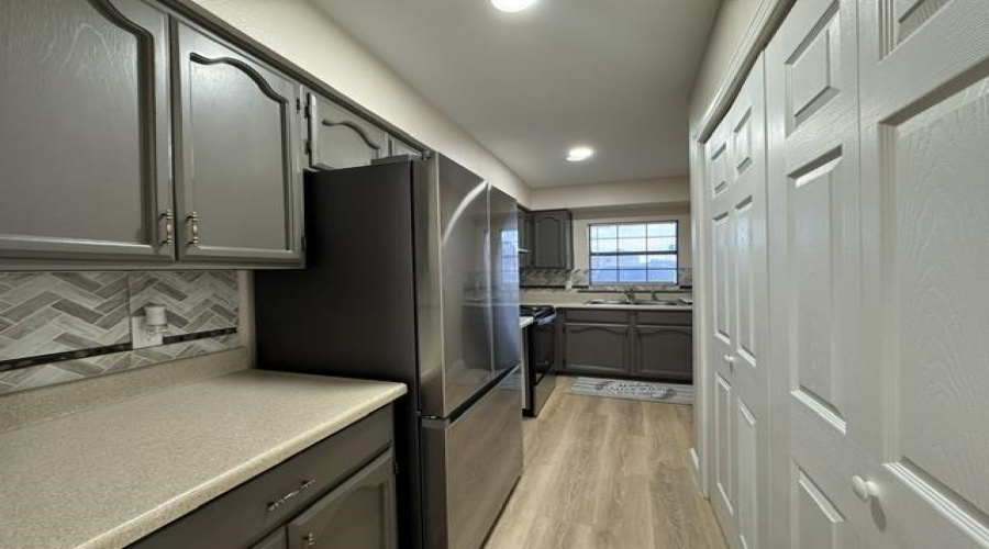 1300 Hillside Rd, LAREDO, Texas 78041, 2 Bedrooms Bedrooms, 4 Rooms Rooms,1 BathroomBathrooms,Residential,For Rent,1300 Hillside Rd,20264471