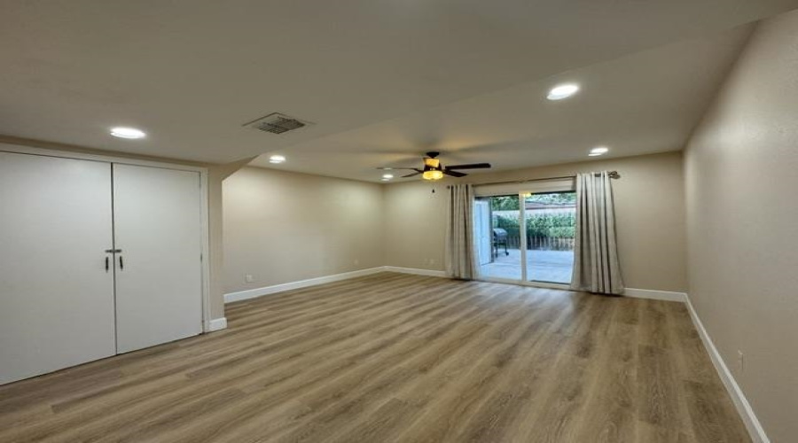 1300 Hillside Rd, LAREDO, Texas 78041, 2 Bedrooms Bedrooms, 4 Rooms Rooms,1 BathroomBathrooms,Residential,For Rent,1300 Hillside Rd,20264471