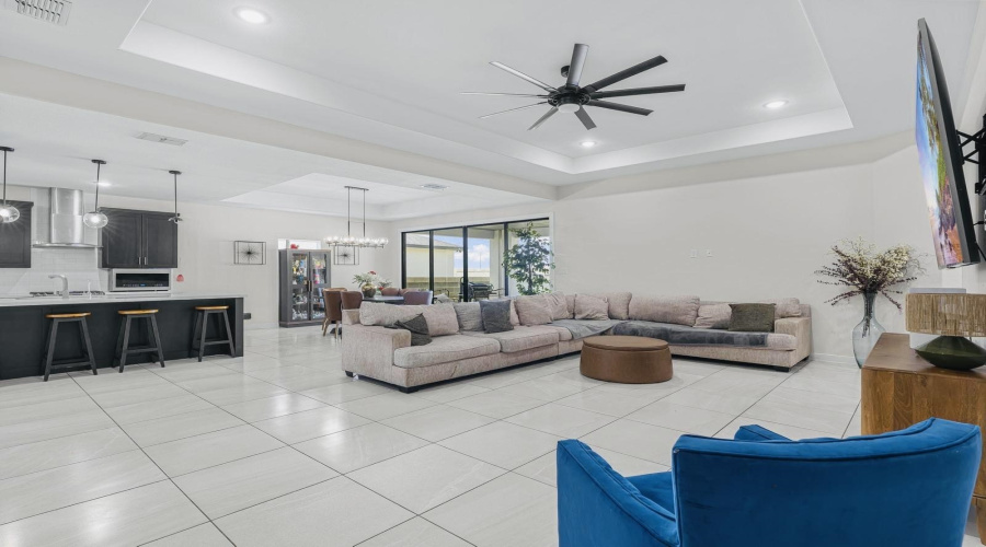 104 Sorella Loop, LAREDO, Texas 78045, 4 Bedrooms Bedrooms, 6 Rooms Rooms,3 BathroomsBathrooms,Residential,For Sale,104 Sorella Loop,20264472