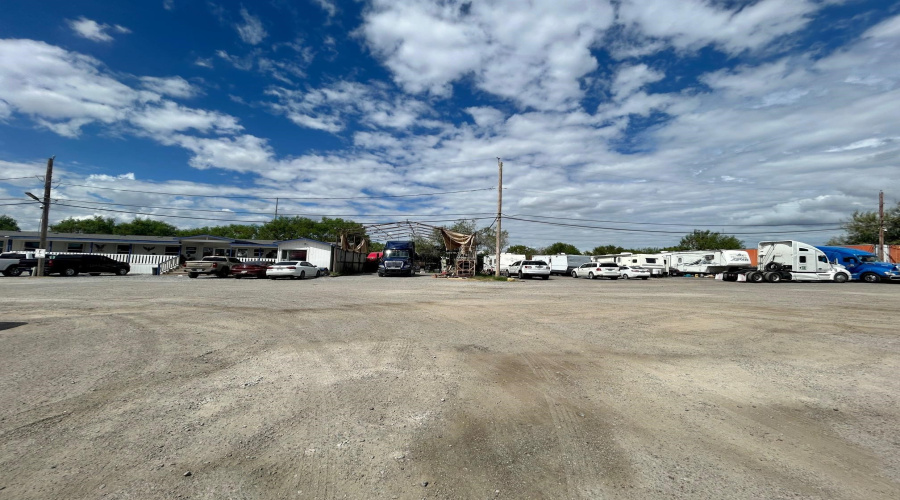8201 San Dario Ave, Laredo, Texas 78045, ,Land,For Sale,8201 San Dario Ave,20264482
