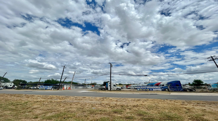 8201 San Dario Ave, Laredo, Texas 78045, ,Land,For Sale,8201 San Dario Ave,20264482