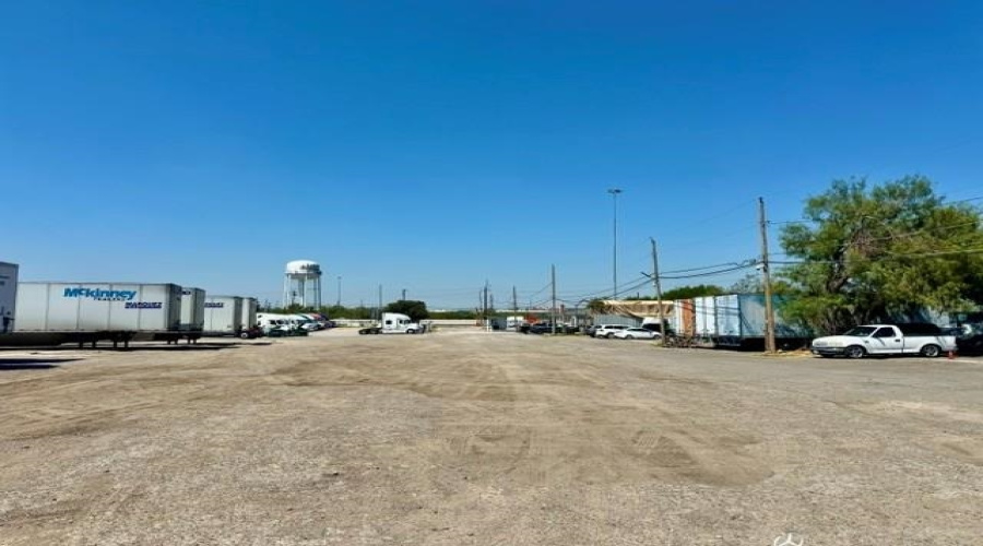 8201 San Dario Ave, Laredo, Texas 78045, ,Land,For Sale,8201 San Dario Ave,20264482