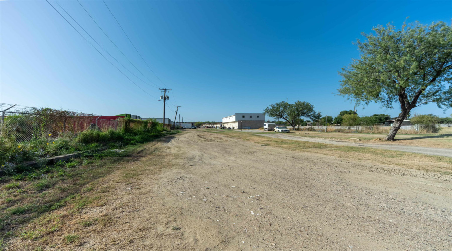 5511 E Saunders St, Laredo, Texas 78043, ,Land,For Sale,5511 E Saunders St,20264483