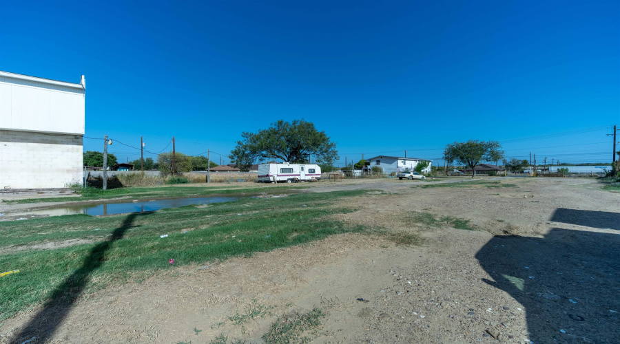 5511 E Saunders St, Laredo, Texas 78043, ,Land,For Sale,5511 E Saunders St,20264483