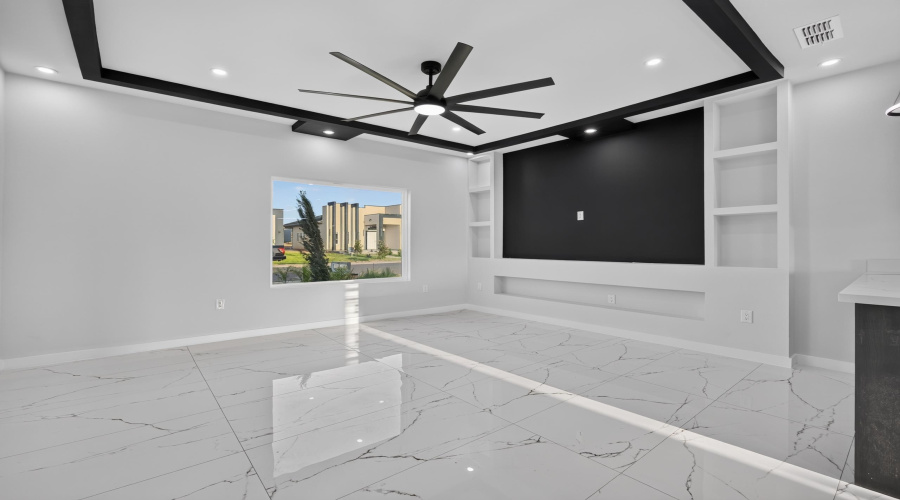 5060 Luna Grande Lp., Laredo, Texas 78046, 4 Bedrooms Bedrooms, 6 Rooms Rooms,2 BathroomsBathrooms,Residential,For Sale,5060 Luna Grande Lp.,20264477