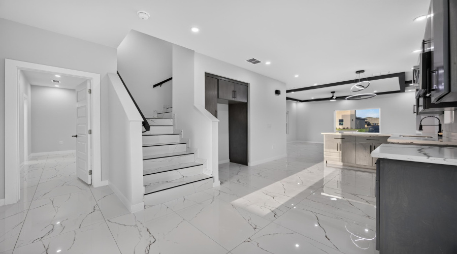 5060 Luna Grande Lp., Laredo, Texas 78046, 4 Bedrooms Bedrooms, 6 Rooms Rooms,2 BathroomsBathrooms,Residential,For Sale,5060 Luna Grande Lp.,20264477