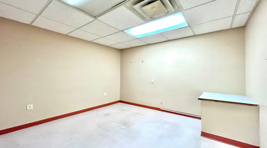 209 W Village Blvd, Laredo, Texas 78041, 6 Rooms Rooms,4 BathroomsBathrooms,Commercial retail/office,For Rent,209 W Village Blvd,20264479