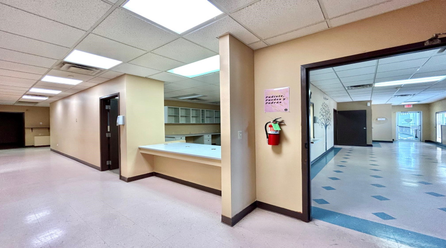 209 W Village Blvd, Laredo, Texas 78041, 6 Rooms Rooms,4 BathroomsBathrooms,Commercial retail/office,For Rent,209 W Village Blvd,20264479