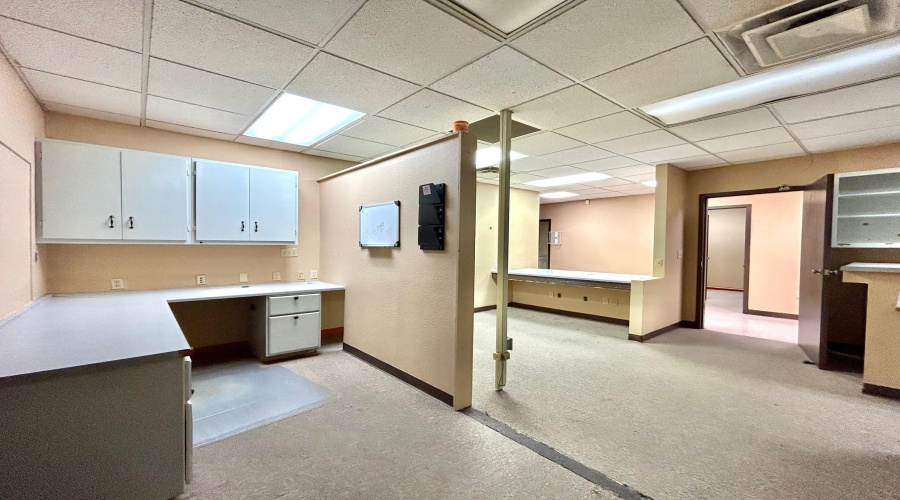 209 W Village Blvd, Laredo, Texas 78041, 6 Rooms Rooms,4 BathroomsBathrooms,Commercial retail/office,For Rent,209 W Village Blvd,20264479