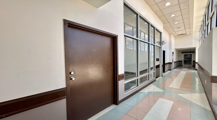 209 W Village Blvd, Laredo, Texas 78041, 6 Rooms Rooms,4 BathroomsBathrooms,Commercial retail/office,For Rent,209 W Village Blvd,20264479