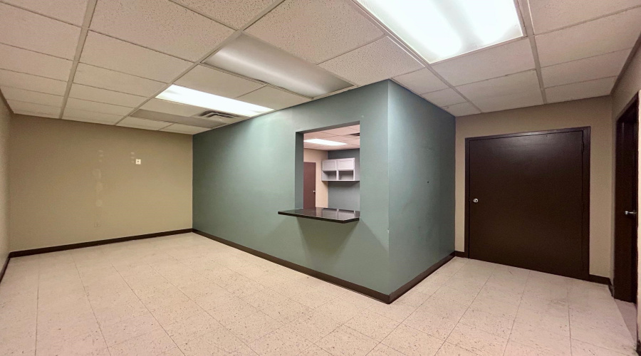 209 W Village Blvd, Laredo, Texas 78041, 6 Rooms Rooms,4 BathroomsBathrooms,Commercial retail/office,For Rent,209 W Village Blvd,20264479