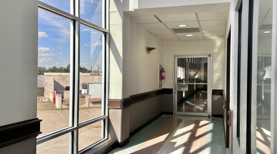 209 W Village Blvd, Laredo, Texas 78041, 6 Rooms Rooms,4 BathroomsBathrooms,Commercial retail/office,For Rent,209 W Village Blvd,20264479