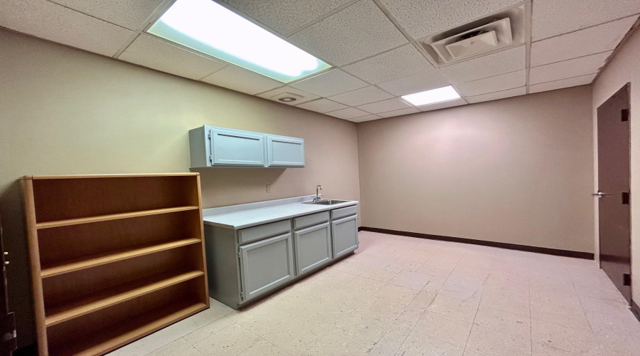 209 W Village Blvd, Laredo, Texas 78041, 6 Rooms Rooms,4 BathroomsBathrooms,Commercial retail/office,For Rent,209 W Village Blvd,20264479