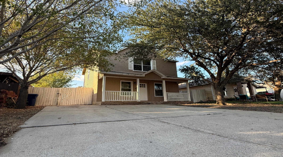 212 Lipan Dr, Laredo, Texas 78045, 3 Bedrooms Bedrooms, 6 Rooms Rooms,2 BathroomsBathrooms,Residential,For Rent,212 Lipan Dr,20264478