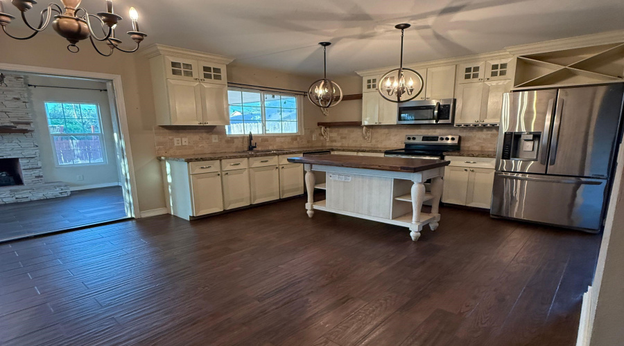 212 Lipan Dr, Laredo, Texas 78045, 3 Bedrooms Bedrooms, 6 Rooms Rooms,2 BathroomsBathrooms,Residential,For Rent,212 Lipan Dr,20264478