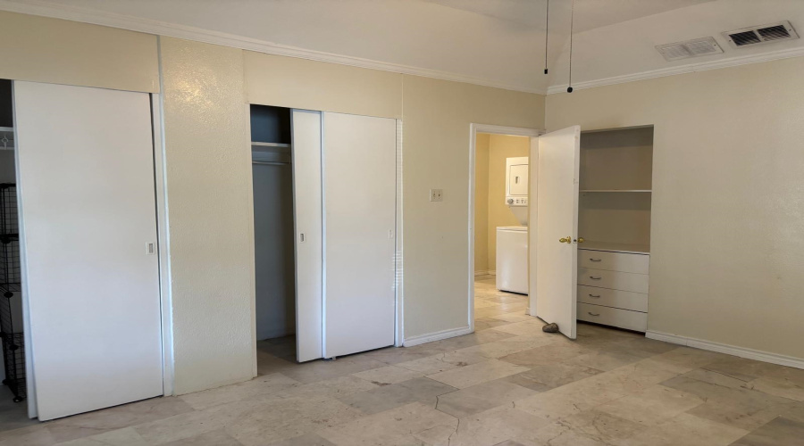 902 Jasent Cv, Laredo, Texas 78045, 2 Bedrooms Bedrooms, 3 Rooms Rooms,1 BathroomBathrooms,Residential,For Rent,902 Jasent Cv,20264481