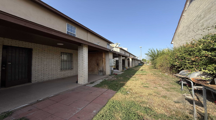 8710 McPherson Rd, Laredo, Texas 78045, 3 Bedrooms Bedrooms, 6 Rooms Rooms,3 BathroomsBathrooms,Residential,For Rent,8710 McPherson Rd,20264485