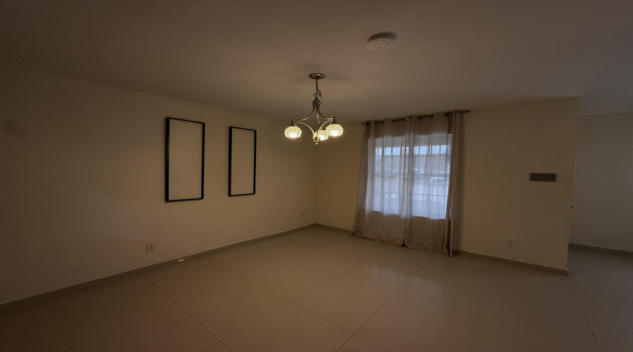 8710 McPherson Rd, Laredo, Texas 78045, 3 Bedrooms Bedrooms, 6 Rooms Rooms,3 BathroomsBathrooms,Residential,For Rent,8710 McPherson Rd,20264485