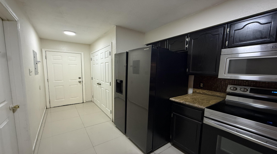8710 McPherson Rd, Laredo, Texas 78045, 3 Bedrooms Bedrooms, 6 Rooms Rooms,3 BathroomsBathrooms,Residential,For Rent,8710 McPherson Rd,20264485
