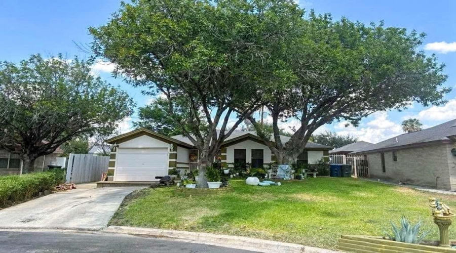 8716 Puerto Amarante, LAREDO, Texas 78045, 3 Bedrooms Bedrooms, 5 Rooms Rooms,2 BathroomsBathrooms,Residential,For Sale,8716 Puerto Amarante,20264486
