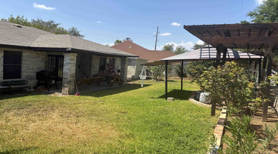 8716 Puerto Amarante, LAREDO, Texas 78045, 3 Bedrooms Bedrooms, 5 Rooms Rooms,2 BathroomsBathrooms,Residential,For Sale,8716 Puerto Amarante,20264486