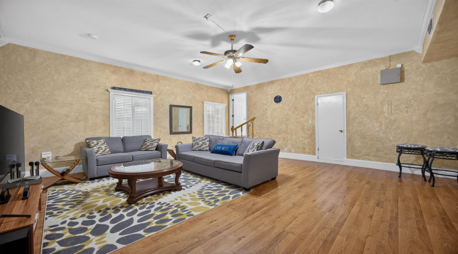 9013 Cliff Dr, Laredo, Texas 78045, 3 Bedrooms Bedrooms, 6 Rooms Rooms,2 BathroomsBathrooms,Residential,For Sale,9013 Cliff Dr,20264487