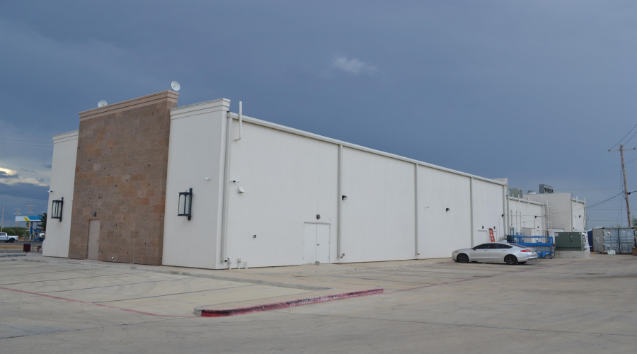 110 Willow Oak, Laredo, Texas 78043, 1 Room Rooms,4 BathroomsBathrooms,Commercial retail/office,For Sale,110 Willow Oak,20264492