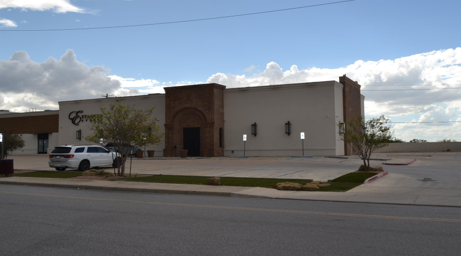 110 Willow Oak, Laredo, Texas 78043, 1 Room Rooms,4 BathroomsBathrooms,Commercial retail/office,For Sale,110 Willow Oak,20264492
