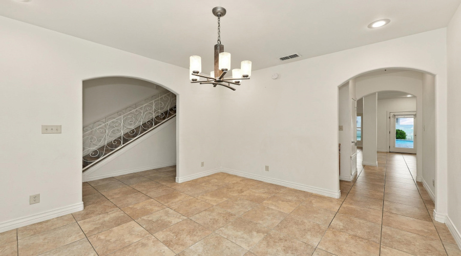 203 Lake Lugano Rd, Laredo, Texas 78041, 3 Bedrooms Bedrooms, 7 Rooms Rooms,3 BathroomsBathrooms,Residential,For Sale,203 Lake Lugano Rd,20264488