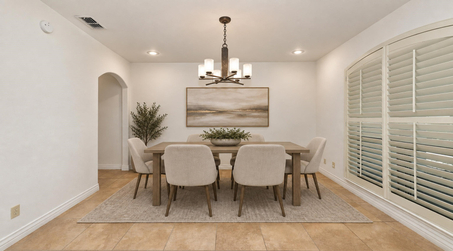 Virtually staged dining room