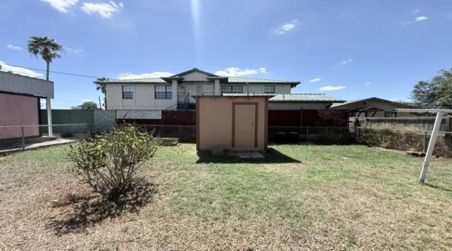 1817 E Lyon St, Laredo, Texas 78043, 3 Bedrooms Bedrooms, 5 Rooms Rooms,1 BathroomBathrooms,Residential,For Rent,1817 E Lyon St,20264490