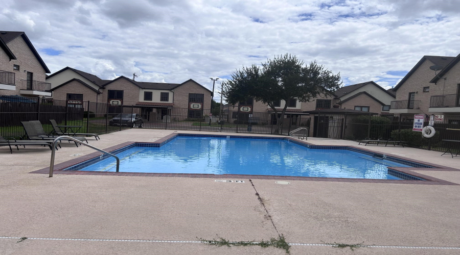 2445 Monarch Dr, Laredo, Texas 78045, 3 Bedrooms Bedrooms, 4 Rooms Rooms,2 BathroomsBathrooms,Residential,For Rent,2445 Monarch Dr,20264491