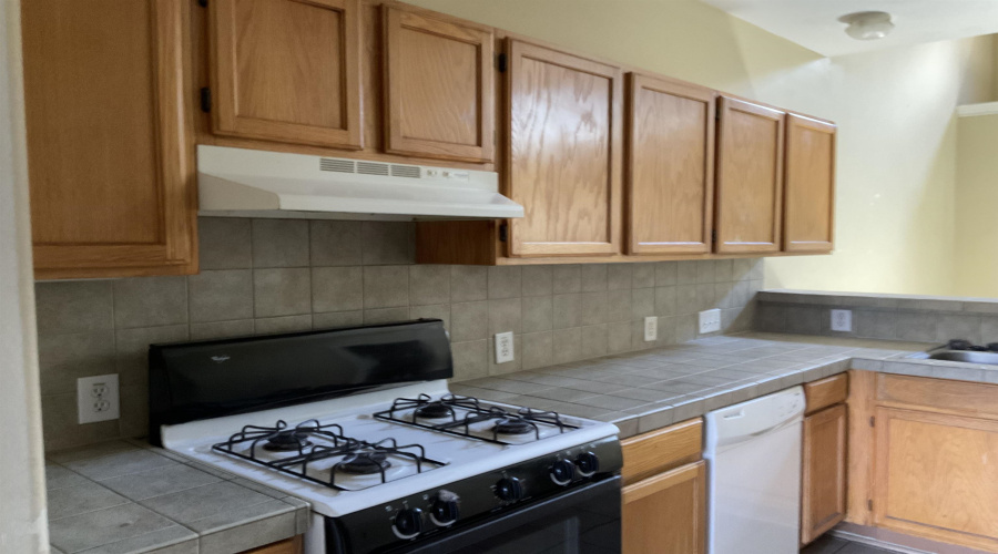 2445 Monarch Dr, Laredo, Texas 78045, 3 Bedrooms Bedrooms, 4 Rooms Rooms,2 BathroomsBathrooms,Residential,For Rent,2445 Monarch Dr,20264491