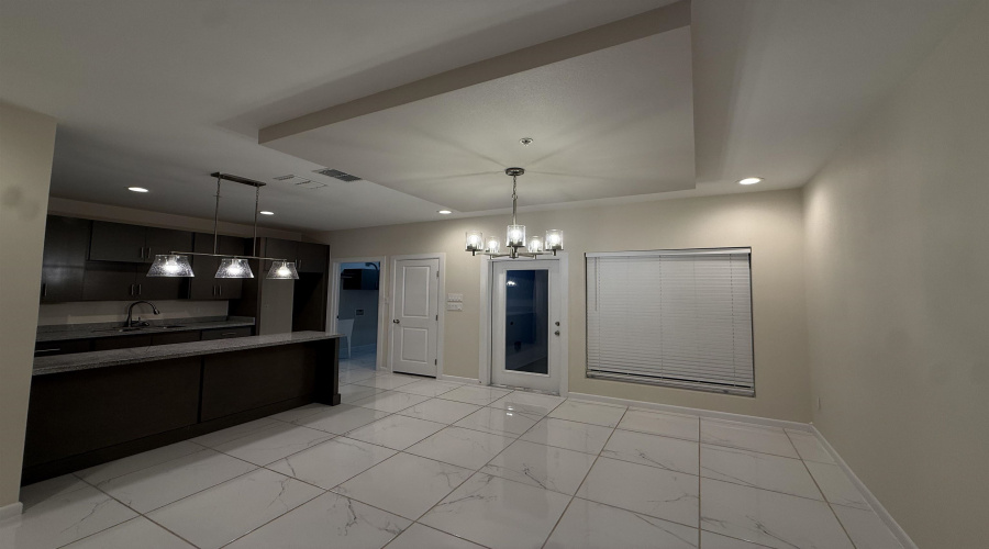504 Gale Ct, Laredo, Texas 78041, 3 Bedrooms Bedrooms, 5 Rooms Rooms,2 BathroomsBathrooms,Residential,For Rent,504 Gale Ct,20264494