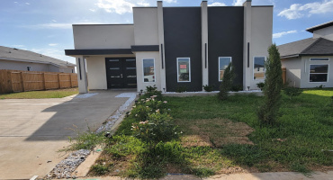 5066 Luna Grande Lp., Laredo, Texas 78046, 4 Bedrooms Bedrooms, 6 Rooms Rooms,2 BathroomsBathrooms,Residential,For Sale,5066 Luna Grande Lp.,20264495 5066 Luna Grande Lp., Laredo, Texas 78046, 4 Bedrooms Bedrooms, 6 Rooms Rooms,2 BathroomsBathrooms,Residential,For Sale,5066 Luna Grande Lp.,20264495