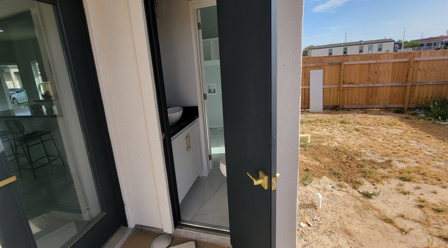 5066 Luna Grande Lp., Laredo, Texas 78046, 4 Bedrooms Bedrooms, 6 Rooms Rooms,2 BathroomsBathrooms,Residential,For Sale,5066 Luna Grande Lp.,20264495