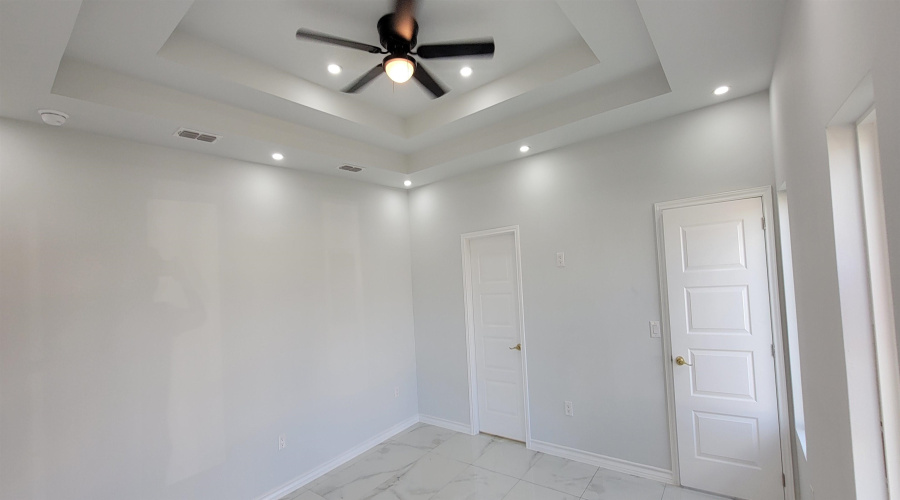 5066 Luna Grande Lp., Laredo, Texas 78046, 4 Bedrooms Bedrooms, 6 Rooms Rooms,2 BathroomsBathrooms,Residential,For Sale,5066 Luna Grande Lp.,20264495