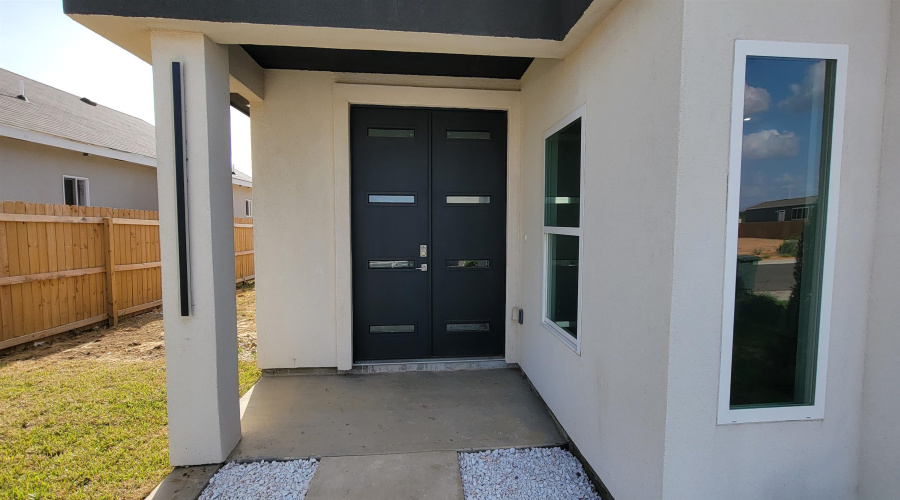 5066 Luna Grande Lp., Laredo, Texas 78046, 4 Bedrooms Bedrooms, 6 Rooms Rooms,2 BathroomsBathrooms,Residential,For Sale,5066 Luna Grande Lp.,20264495