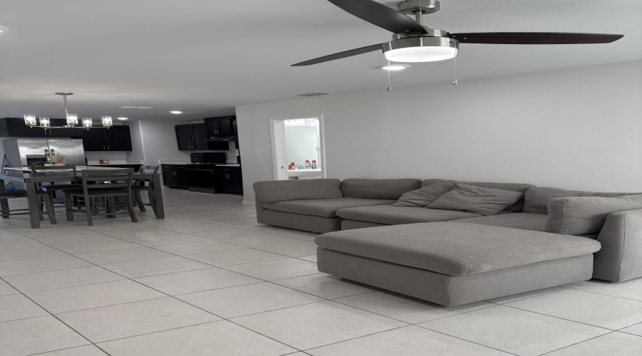 1906 Port Louisiana Dr, Laredo, Texas 78045, 2 Bedrooms Bedrooms, 5 Rooms Rooms,2 BathroomsBathrooms,Residential,For Rent,1906 Port Louisiana Dr,20264498