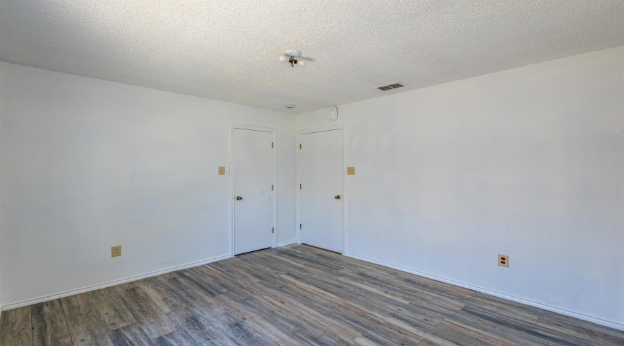 703 Snake Dr, LAREDO, Texas 78045, 3 Bedrooms Bedrooms, 5 Rooms Rooms,2 BathroomsBathrooms,Residential,For Sale,703 Snake Dr,20263050
