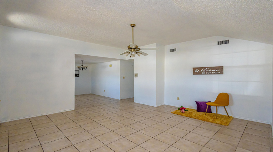 703 Snake Dr, LAREDO, Texas 78045, 3 Bedrooms Bedrooms, 5 Rooms Rooms,2 BathroomsBathrooms,Residential,For Sale,703 Snake Dr,20263050