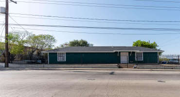 101 Chihuahua St, Laredo, Texas 78040, 2 Bedrooms Bedrooms, 3 Rooms Rooms,1 BathroomBathrooms,Residential,For Sale,101 Chihuahua St,20264499 101 Chihuahua St, Laredo, Texas 78040, 2 Bedrooms Bedrooms, 3 Rooms Rooms,1 BathroomBathrooms,Residential,For Sale,101 Chihuahua St,20264499