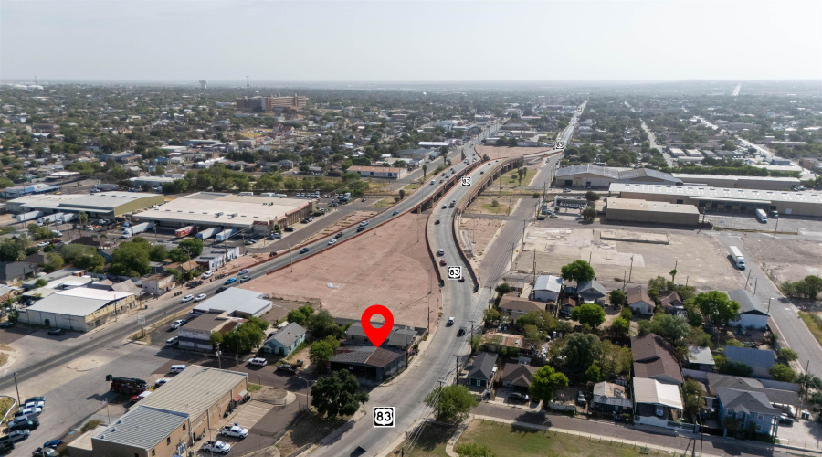102 Chihuahua St, Laredo, Texas 78040, 7 Bedrooms Bedrooms, 10 Rooms Rooms,3 BathroomsBathrooms,Residential,For Sale,102 Chihuahua St,20264500