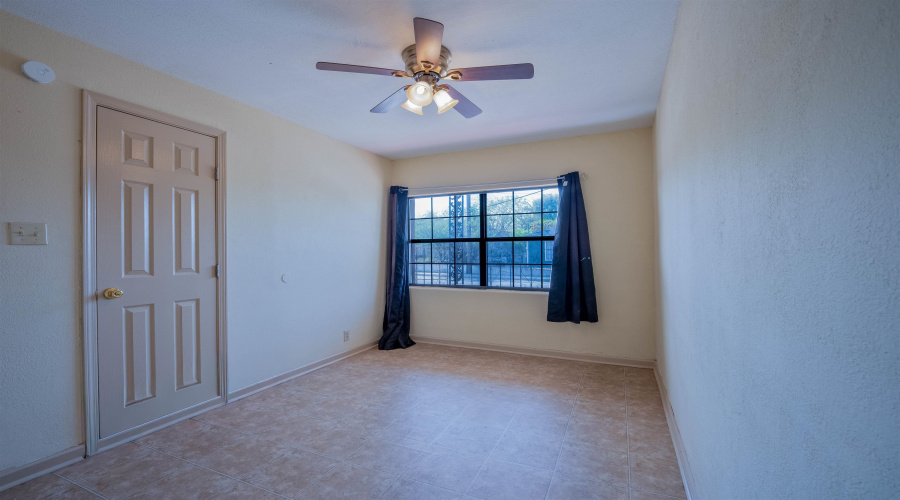102 Chihuahua St, Laredo, Texas 78040, 7 Bedrooms Bedrooms, 10 Rooms Rooms,3 BathroomsBathrooms,Residential,For Sale,102 Chihuahua St,20264500