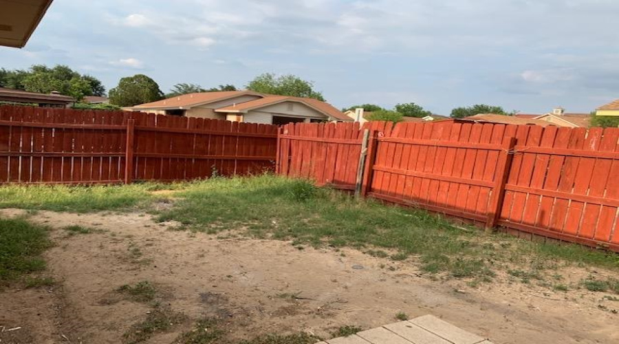 5707 Post Oak Dr, LAREDO, Texas 78041, 3 Bedrooms Bedrooms, 5 Rooms Rooms,2 BathroomsBathrooms,Residential,For Rent,5707 Post Oak Dr,20264502
