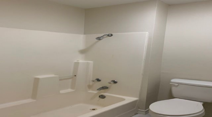 5707 Post Oak Dr, LAREDO, Texas 78041, 3 Bedrooms Bedrooms, 5 Rooms Rooms,2 BathroomsBathrooms,Residential,For Rent,5707 Post Oak Dr,20264502