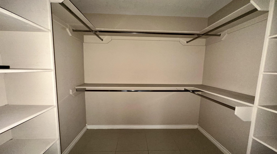 9804 Cantera Ct, Laredo, Texas 78045, 3 Bedrooms Bedrooms, 5 Rooms Rooms,2 BathroomsBathrooms,Residential,For Rent,9804 Cantera Ct,20264510