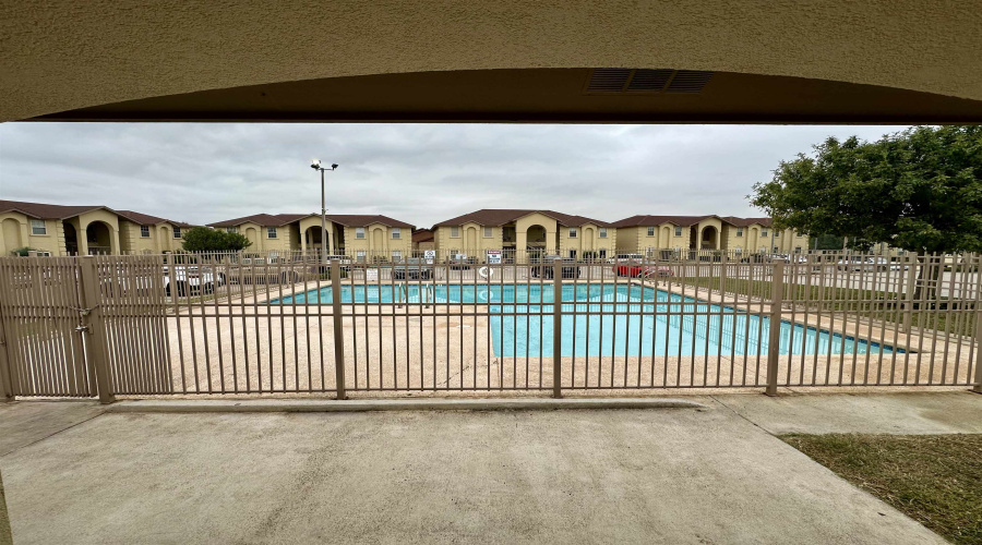 9804 Cantera Ct, Laredo, Texas 78045, 3 Bedrooms Bedrooms, 5 Rooms Rooms,2 BathroomsBathrooms,Residential,For Rent,9804 Cantera Ct,20264510
