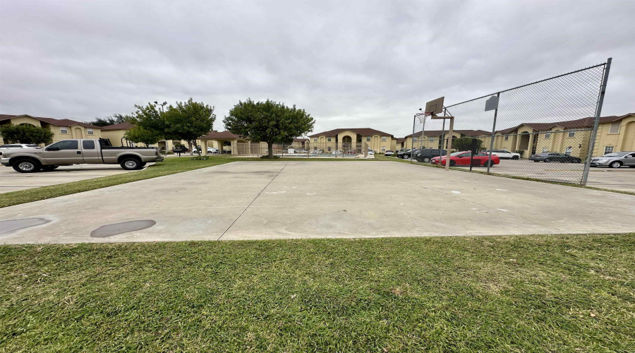 9804 Cantera Ct, Laredo, Texas 78045, 3 Bedrooms Bedrooms, 5 Rooms Rooms,2 BathroomsBathrooms,Residential,For Rent,9804 Cantera Ct,20264510